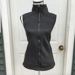 Betsy Johnson vest size M